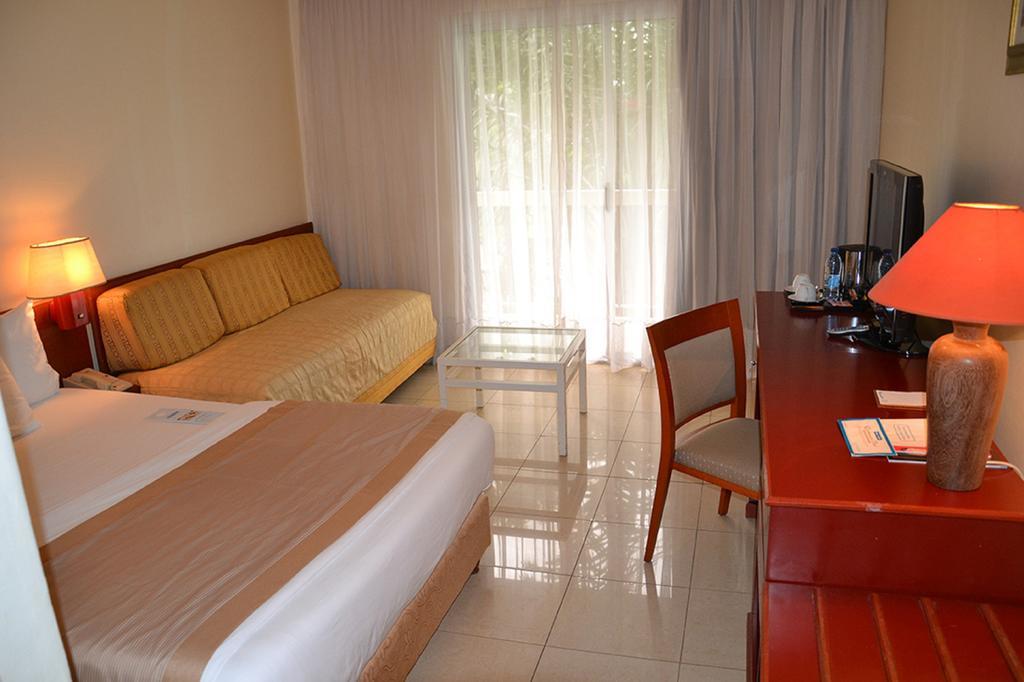 Hotel Sawa ดูอาลา ภายนอก รูปภาพ