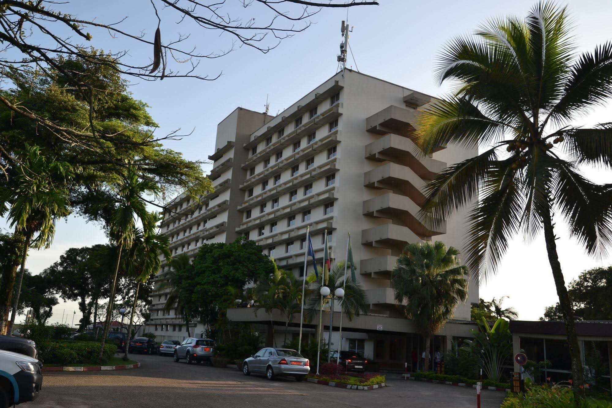 Hotel Sawa ดูอาลา ภายนอก รูปภาพ