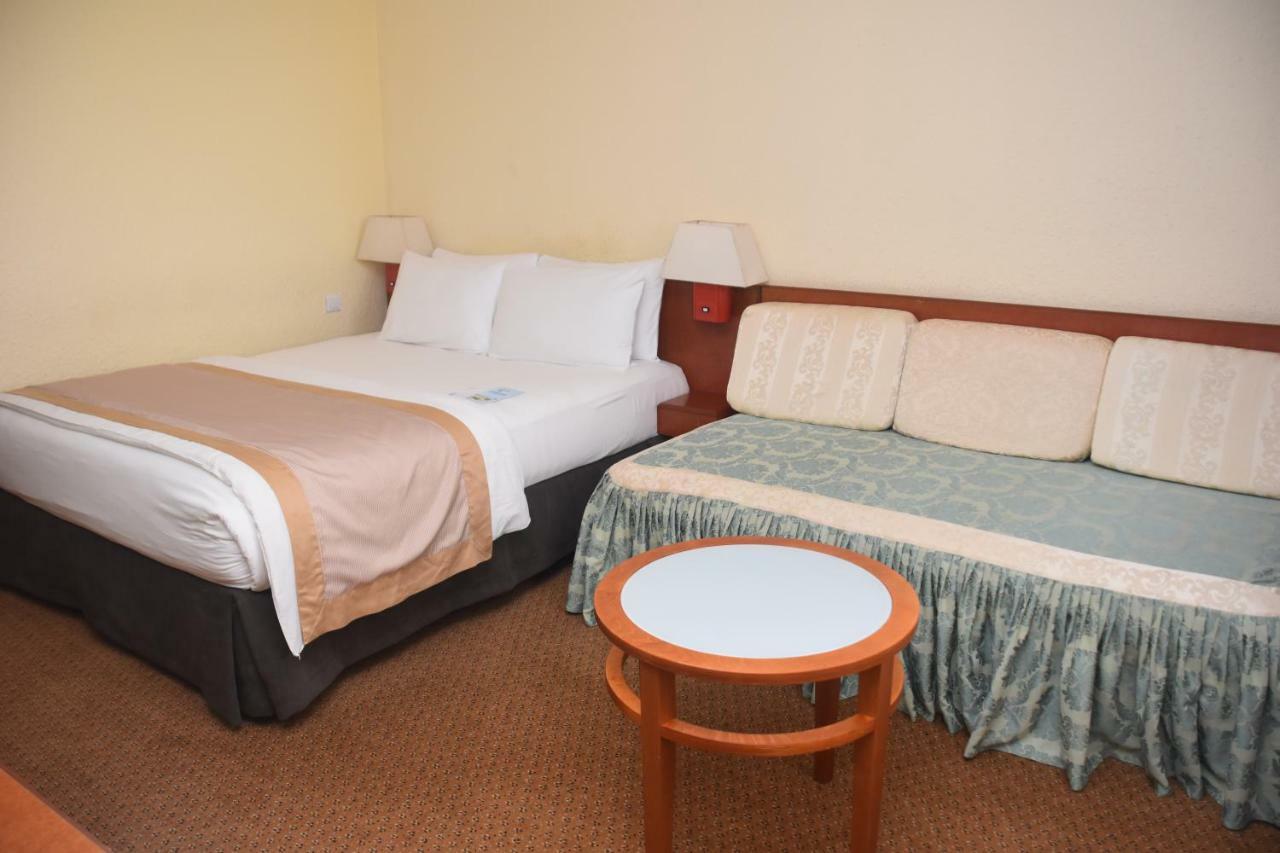 Hotel Sawa ดูอาลา ภายนอก รูปภาพ